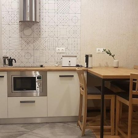 Lviv Wall Street Apt Eksteriør bilde