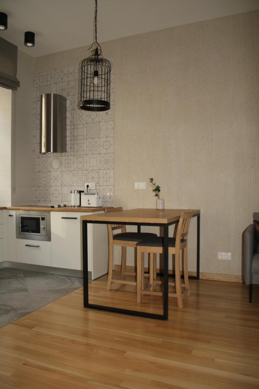 Lviv Wall Street Apt Eksteriør bilde