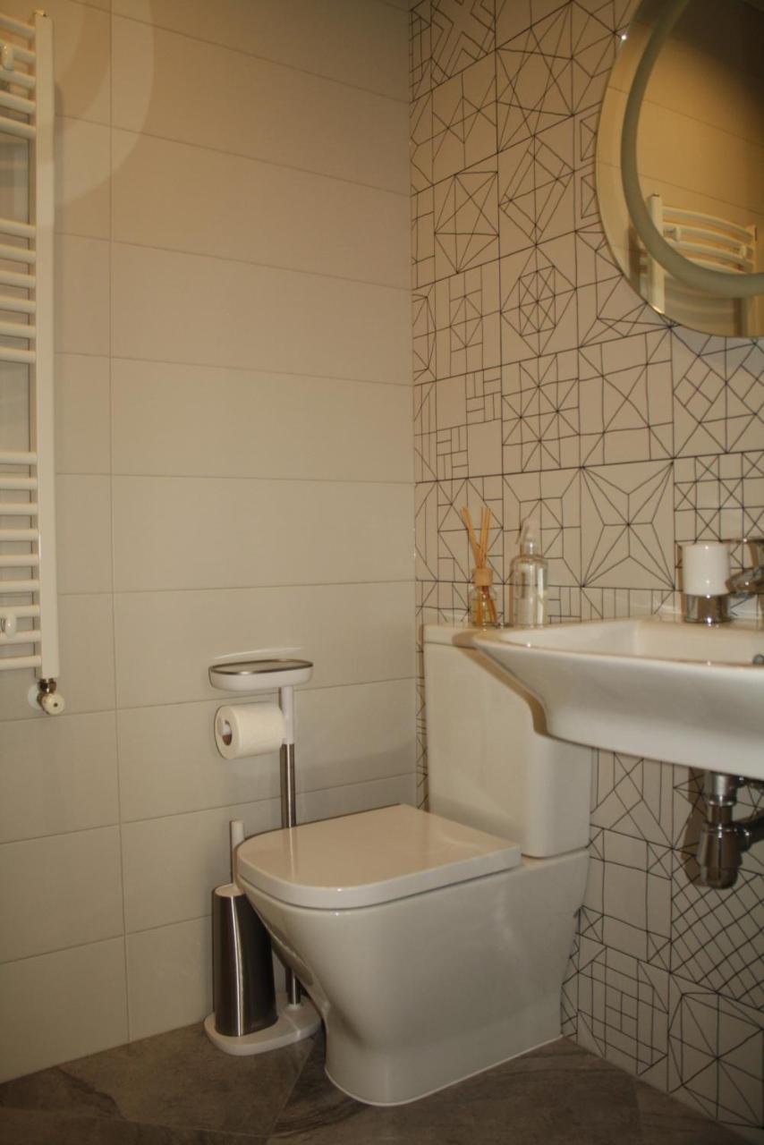 Lviv Wall Street Apt Eksteriør bilde